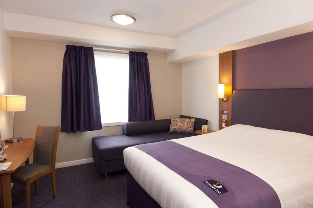 Premier Inn Edinburgh Airport - Newbridge Newbridge  Buitenkant foto