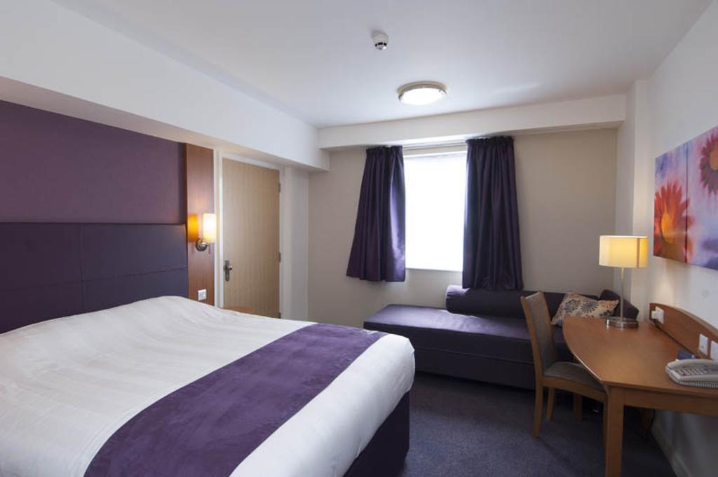 Premier Inn Edinburgh Airport - Newbridge Newbridge  Kamer foto