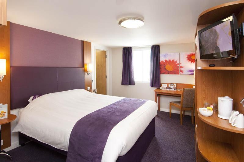 Premier Inn Edinburgh Airport - Newbridge Newbridge  Buitenkant foto